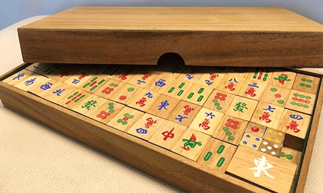Mahjong en bois