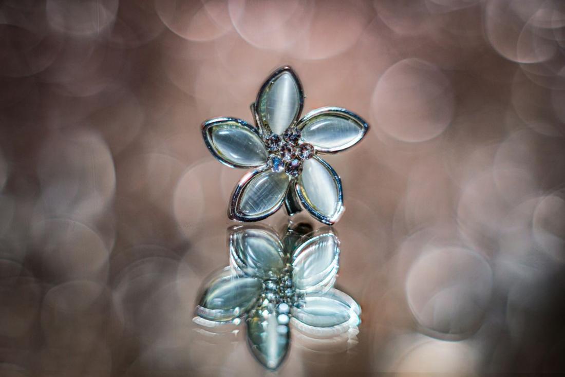 Pin's avec couleur métallisée